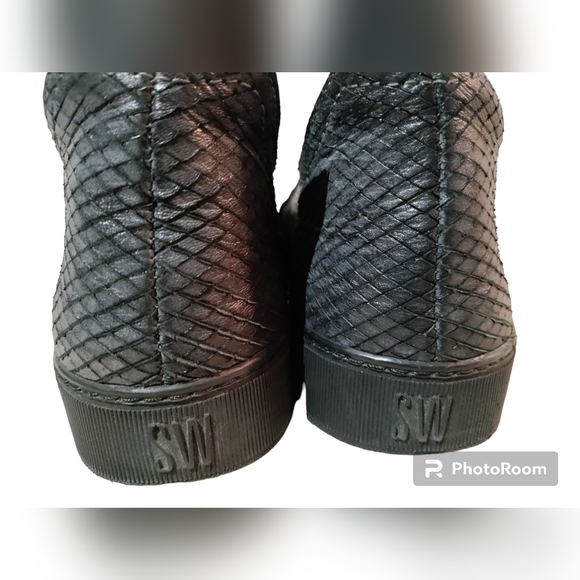 Stuart Weitzman Shoes - Picture 2 of 5